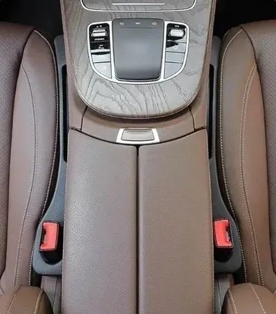 🚗 Car Seat Gap Plug with Storage Slot